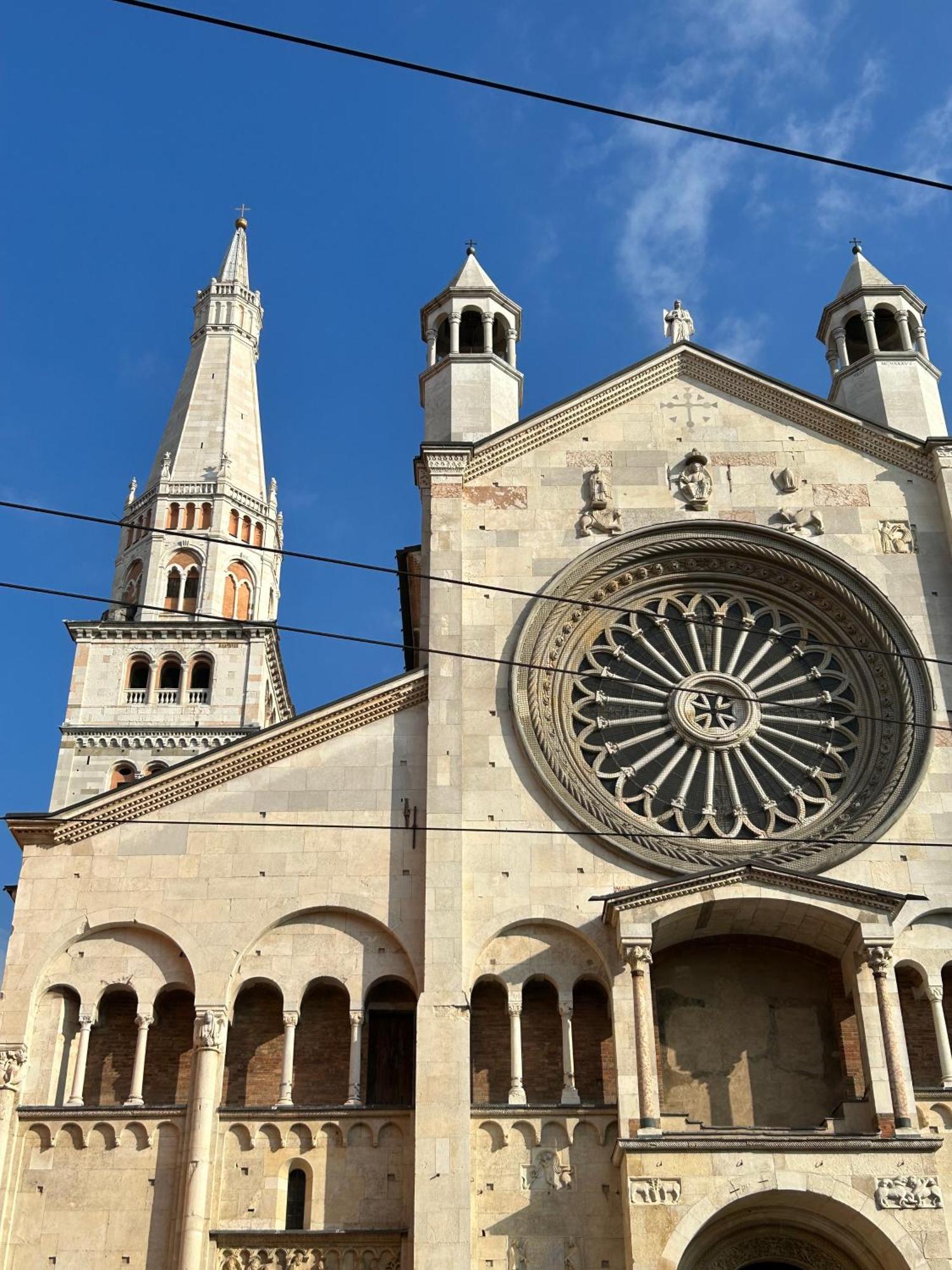 Bed and Breakfast Domus Tua Modena Exterior foto